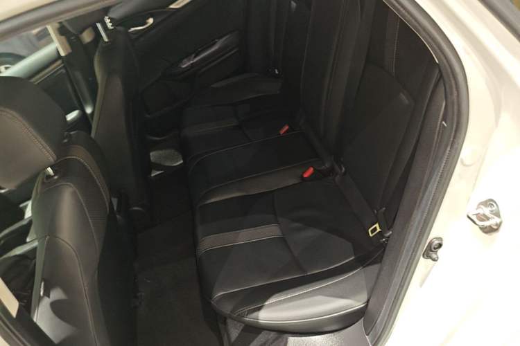 Used Honda Civic 2019 220TURBO CVT Power Edition China VI Emission Standard Left Rear Seat