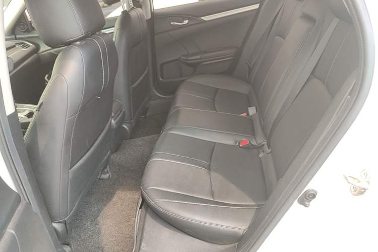 Used Honda Civic 2019 220TURBO CVT Dynamic Edition China VI Left Rear Seat
