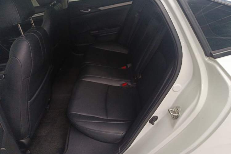 Used Honda Civic 2019 220TURBO CVT Dynamic Edition China VI Left Rear Seat