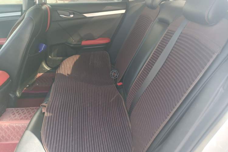 Used Honda Civic 2019 220TURBO CVT Dynamic Edition China VI Left Rear Seat