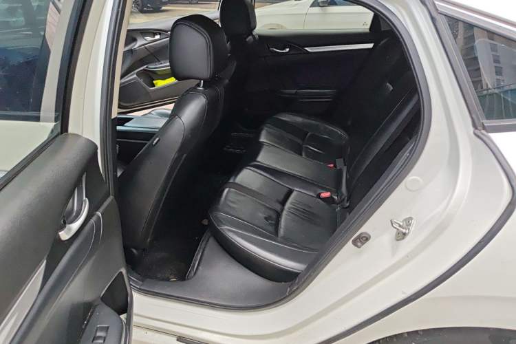 Used Honda Civic 2019 220TURBO CVT Power Edition China VI Emission Standard Left Rear Seat