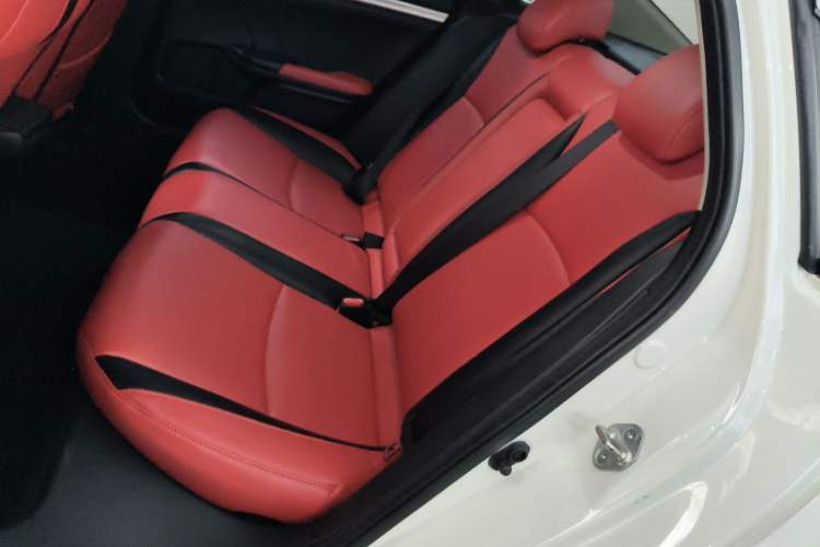 Used Honda Civic 2019 220TURBO CVT Dynamic Edition China VI Left Rear Seat