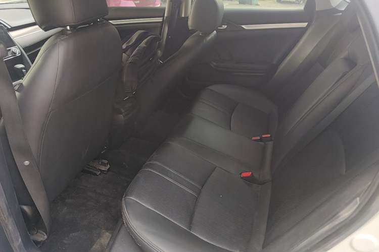 Used Honda Civic 2019 220TURBO CVT Dynamic Edition China VI Left Rear Seat