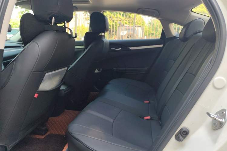 Used Honda Civic 2019 220TURBO CVT Dynamic Edition China VI Left Rear Seat
