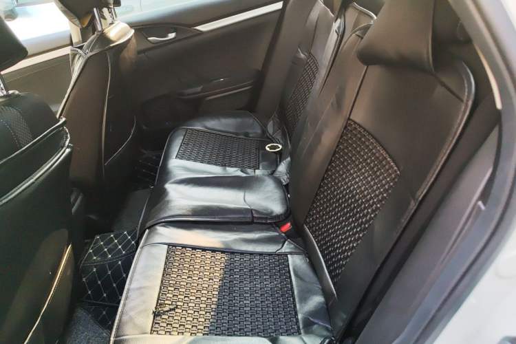 Used Honda Civic 2019 220TURBO CVT Dynamic Edition China VI Left Rear Seat