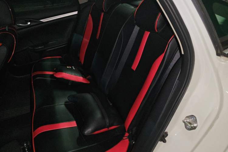 Used Honda Civic 2019 220TURBO CVT Dynamic Edition China VI Left Rear Seat