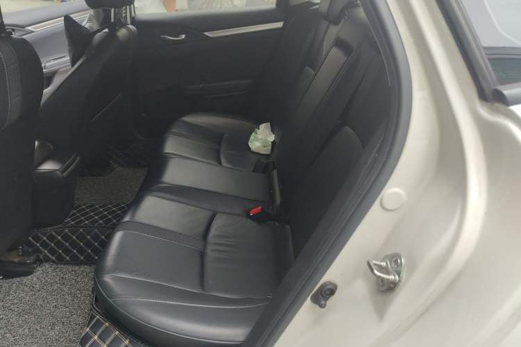 Used Honda Civic 2019 220TURBO CVT Power Edition China VI Emission Standard Left Rear Seat