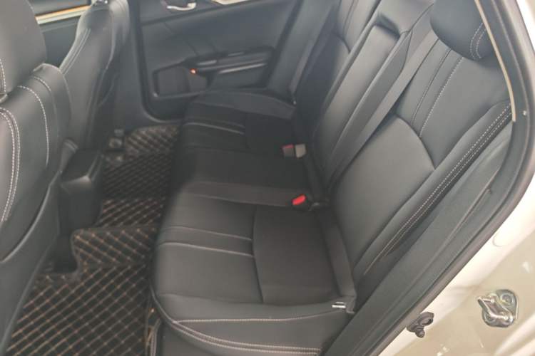 Used Honda Civic 2019 220TURBO CVT Dynamic Edition China VI Left Rear Seat