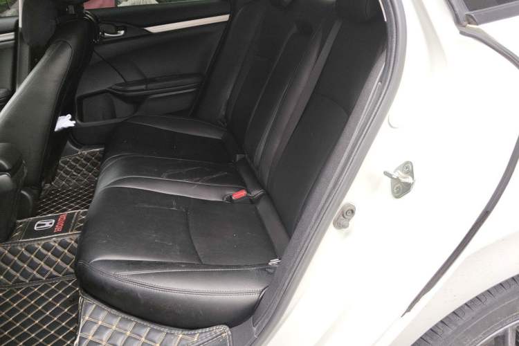 Used Honda Civic 2019 220TURBO CVT Dynamic Edition China VI Left Rear Seat