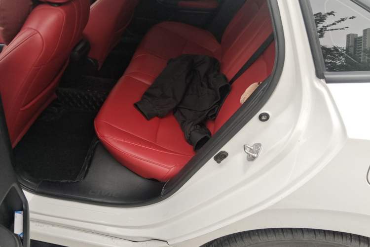 Used Honda Civic 2019 220TURBO CVT Dynamic Edition China VI Left Rear Seat