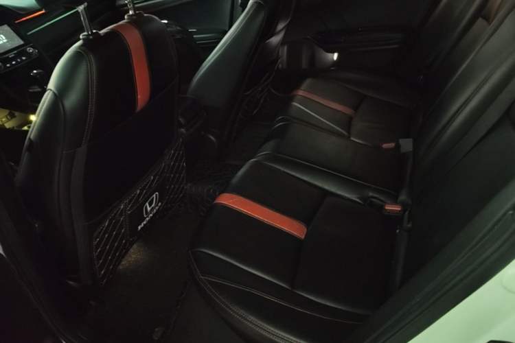 Used Honda Civic 2019 220TURBO CVT Dynamic Edition China VI Left Rear Seat