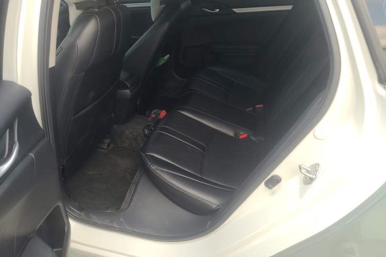 Used Honda Civic 2019 220TURBO CVT Dynamic Edition China VI Left Rear Seat
