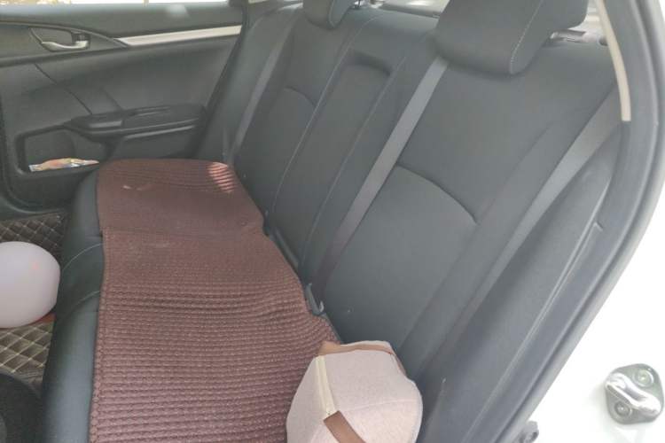 Used Honda Civic 2019 220TURBO CVT Dynamic Edition China VI Left Rear Seat