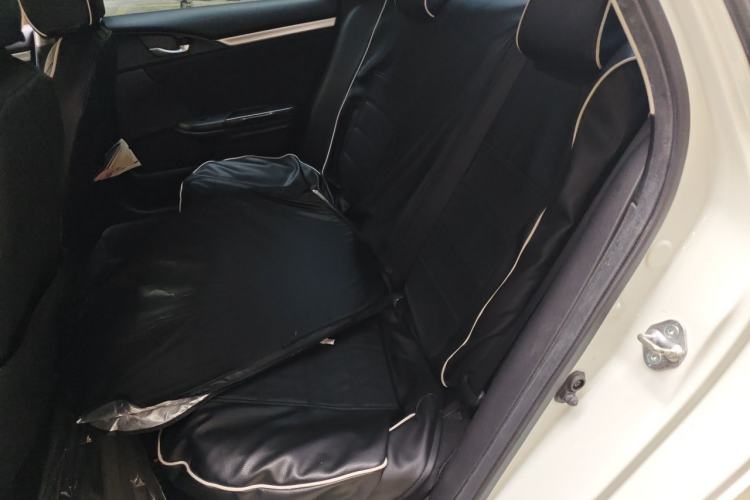 Used Honda Civic 2019 220TURBO CVT Dynamic Edition China VI Emission Standard Left Rear Seat
