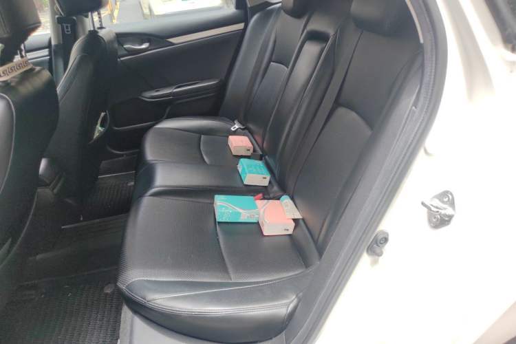 Used Honda Civic 2019 220TURBO CVT Dynamic Edition China VI Left Rear Seat