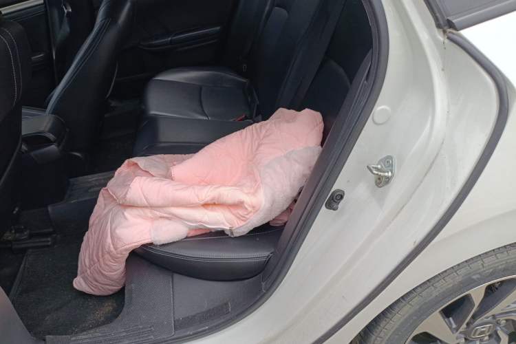 Used Honda Civic 2019 180TURBO CVT Shangyue Edition China V Emission Standard Left Rear Seat