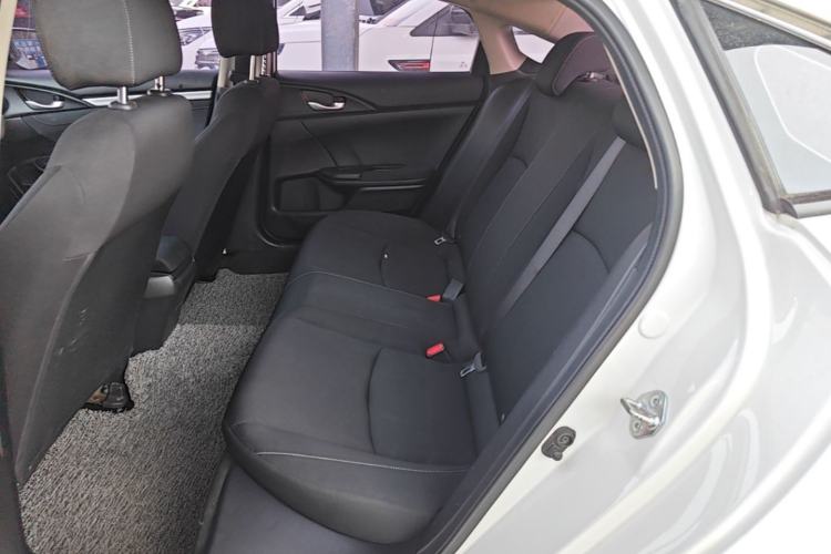 Used Honda Civic 2019 180TURBO CVT Shangyue Edition China V Emission Standard Left Rear Seat