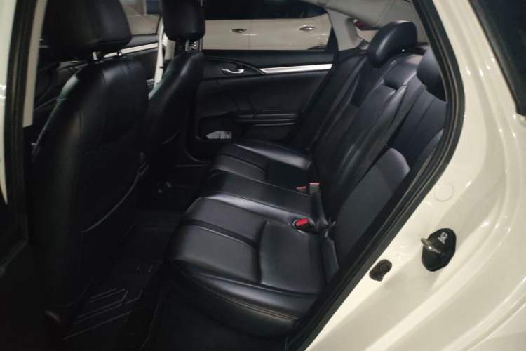 Used Honda Civic 2019 220TURBO CVT Dynamic Edition China VI Left Rear Seat