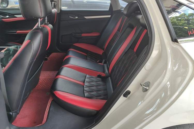 Used Honda Civic 2019 220TURBO CVT Dynamic Edition China VI Left Rear Seat
