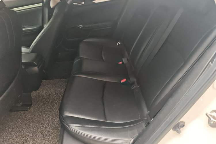 Used Honda Civic 2019 220TURBO CVT Dynamic Edition China VI Left Rear Seat