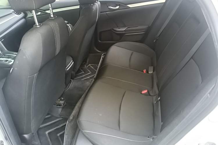 Used Honda Civic 2019 220TURBO CVT Dynamic Edition China VI Left Rear Seat