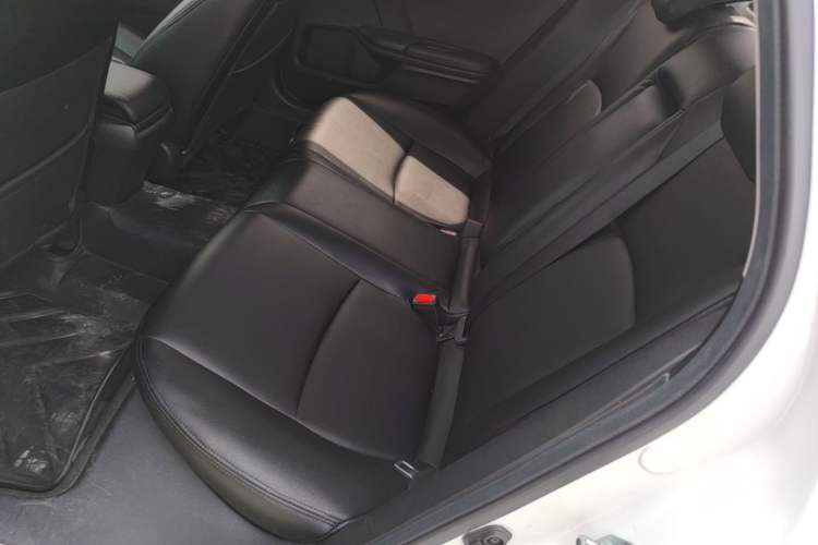 Used Honda Civic 2019 220TURBO CVT Dynamic Edition China VI Left Rear Seat