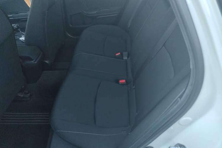 Used Honda Civic 2019 220TURBO CVT Dynamic Edition China VI Emission Standard Left Rear Seat