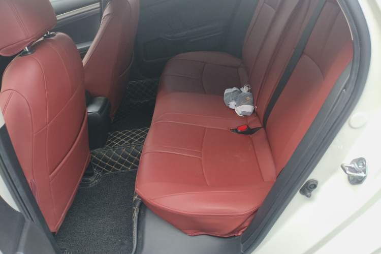 Used Honda Civic 2019 220TURBO CVT Dynamic Edition China VI Left Rear Seat