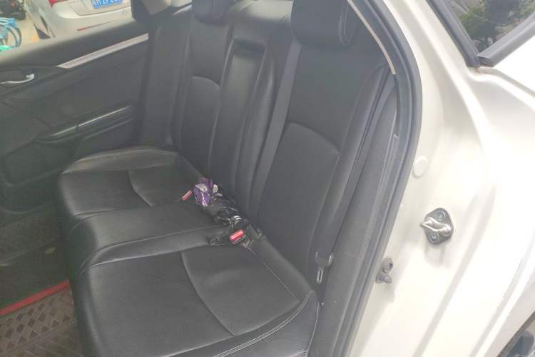 Used Honda Civic 2019 220TURBO CVT Dynamic Edition China VI Emission Standard Left Rear Seat