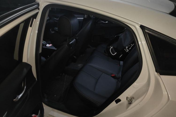 Used Honda Civic 2019 220TURBO CVT Dynamic Edition China VI Emission Standard Left Rear Seat