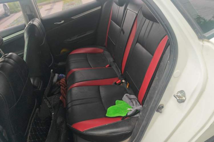 Used Honda Civic 2019 220TURBO CVT Dynamic Edition China VI Emission Standard Left Rear Seat