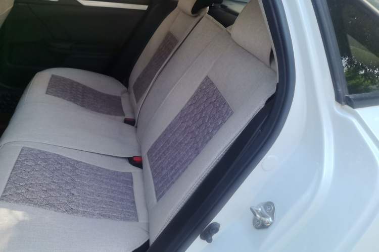 Used Honda Civic 2019 220TURBO CVT Dynamic Edition China VI Left Rear Seat