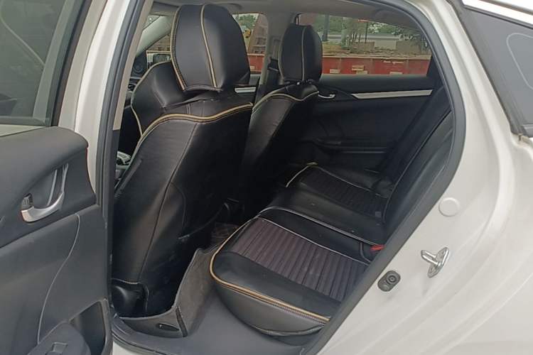 Used Honda Civic 2019 220TURBO CVT Dynamic Edition China VI Left Rear Seat