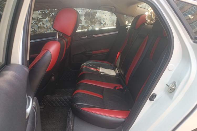 Used Honda Civic 2019 220TURBO CVT Dynamic Edition China V Emission Standard Left Rear Seat