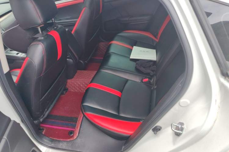 Used Honda Civic 2019 220TURBO CVT Dynamic Edition China VI Left Rear Seat