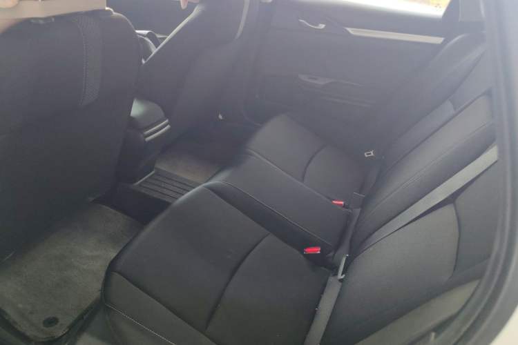 Used Honda Civic 2019 220TURBO CVT Dynamic Edition China VI Left Rear Seat