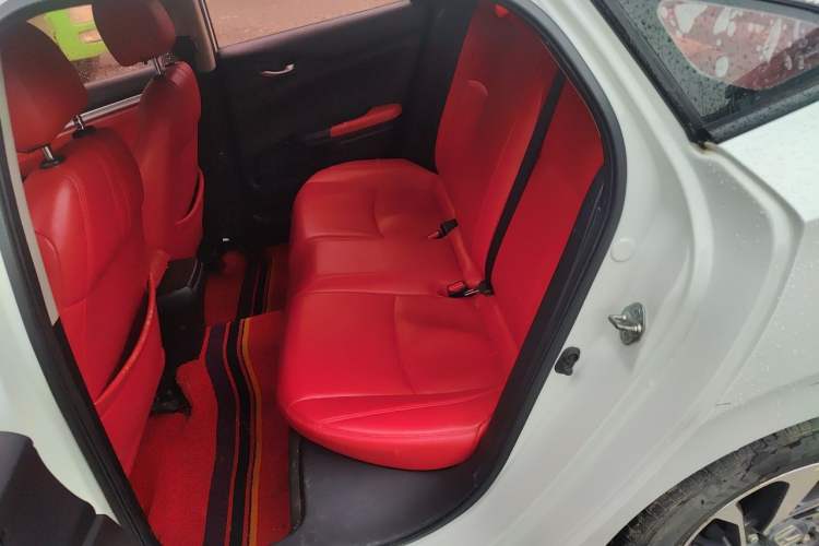 Used Honda Civic 2019 180TURBO CVT Shangyue Edition China V Emission Standard Left Rear Seat