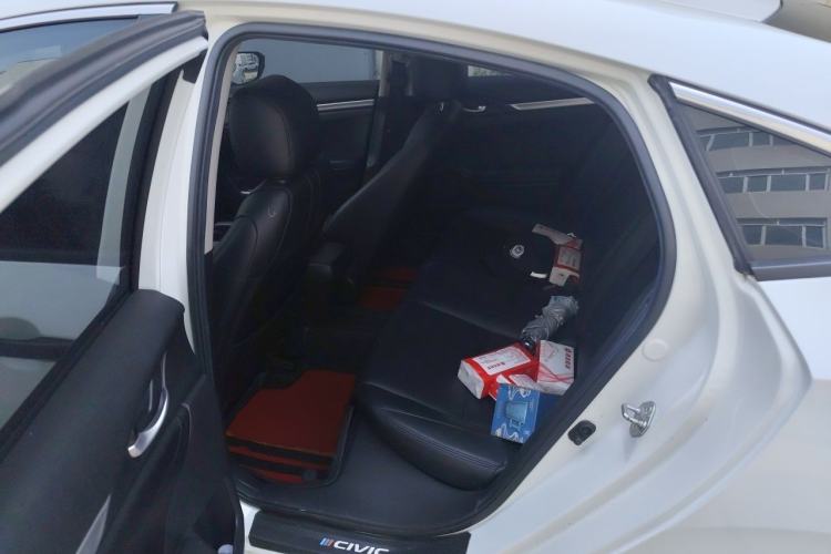 Used Honda Civic 2019 220TURBO CVT Dynamic Edition China VI Emission Standard Left Rear Seat