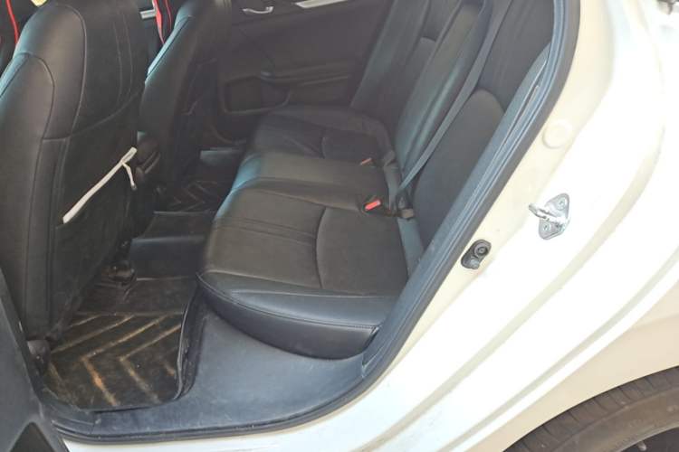 Used Honda Civic 2019 220TURBO CVT Dynamic Edition China VI Left Rear Seat