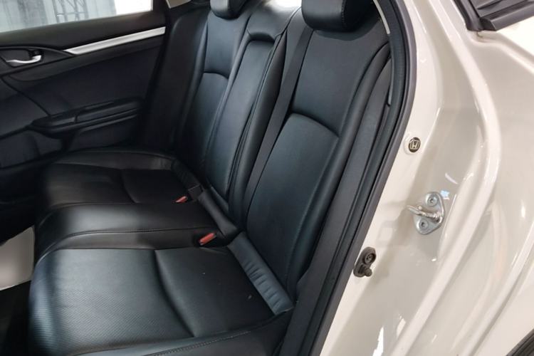 Used Honda Civic 2019 220TURBO CVT Dynamic Edition China VI Emission Standard Left Rear Seat
