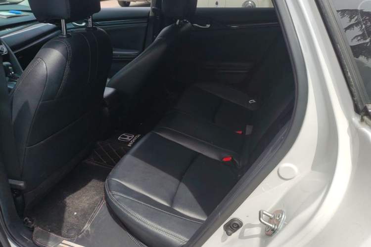 Used Honda Civic 2019 220TURBO CVT Dynamic Edition China VI Emission Standard Left Rear Seat