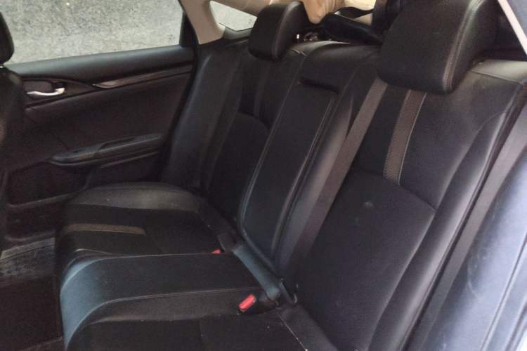 Used Honda Civic 2019 220TURBO CVT Power Edition China VI Emission Standard Left Rear Seat