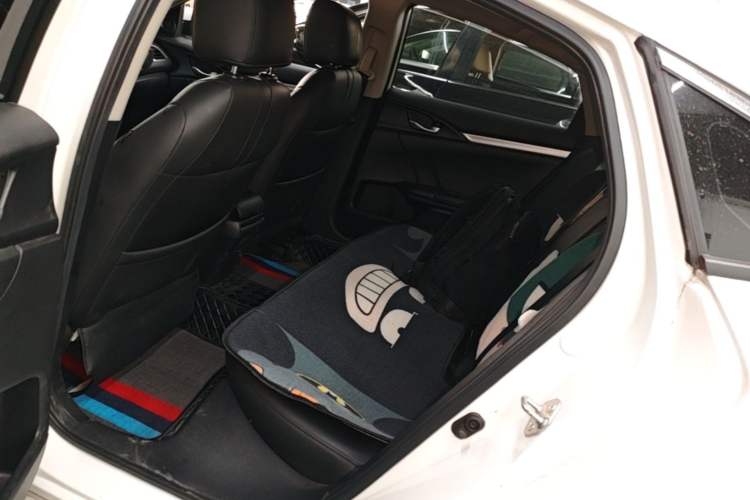 Used Honda Civic 2019 220TURBO CVT Dynamic Edition China VI Left Rear Seat