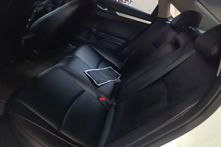 Used Honda Civic 2019 220TURBO CVT Dynamic Edition China VI Left Rear Seat