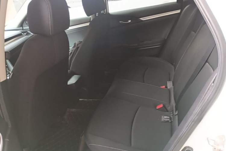 Used Honda Civic 2019 220TURBO CVT Dynamic Edition China VI Left Rear Seat