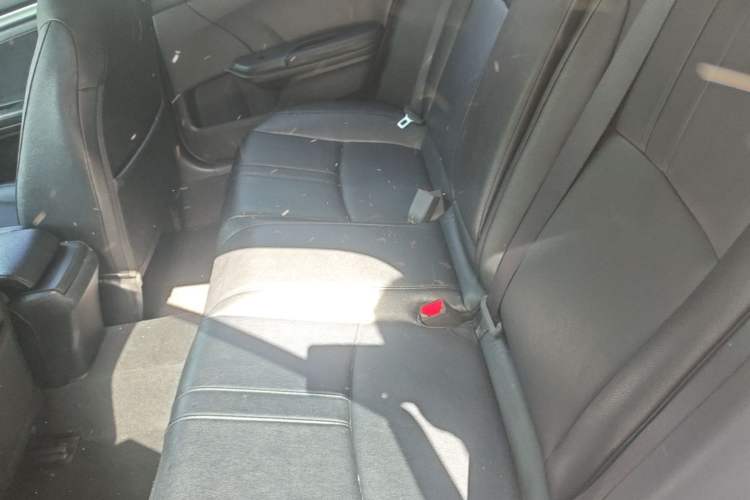 Used Honda Civic 2019 220TURBO CVT Dynamic Edition China VI Left Rear Seat