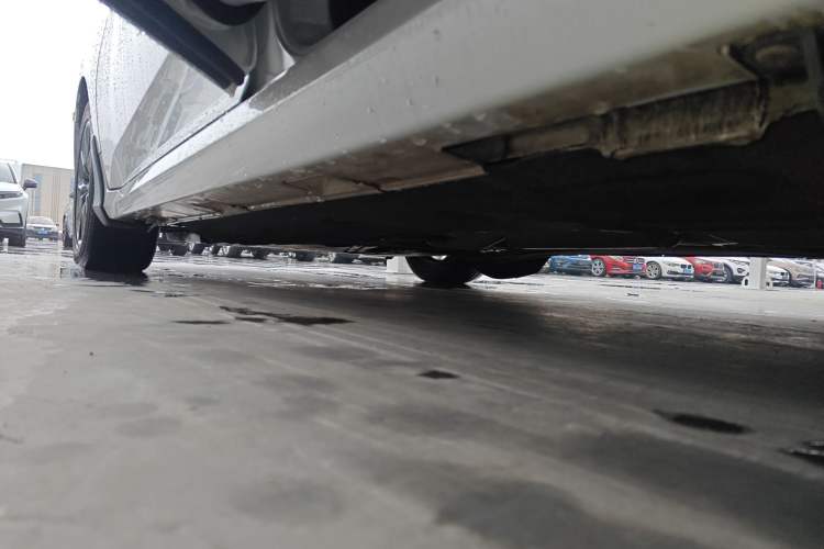 Used Honda Civic 2019 220TURBO CVT Dynamic Edition China VI Left Side Sill
