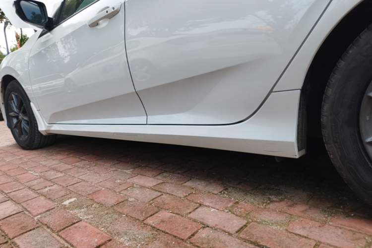 Used Honda Civic 2019 220TURBO CVT Dynamic Edition China VI Left Side Sill