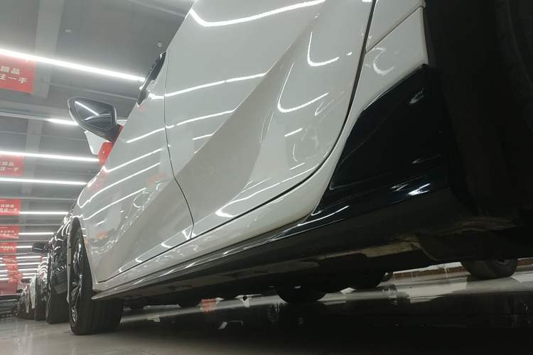 Used Honda Civic 2019 220TURBO CVT Dynamic Edition China VI Emission Standard Left Side Sill