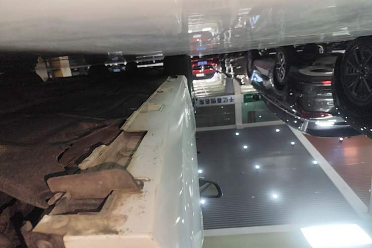 Used Honda Civic 2019 180TURBO CVT Shangdong Edition China V Left Side Sill
